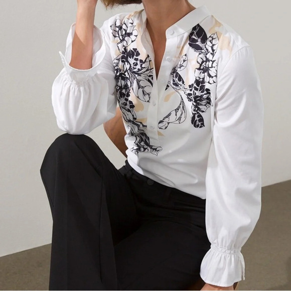 Chico’s No Iron-Stretch Leafy Blossoms Pullover Top - Picture 1 of 10